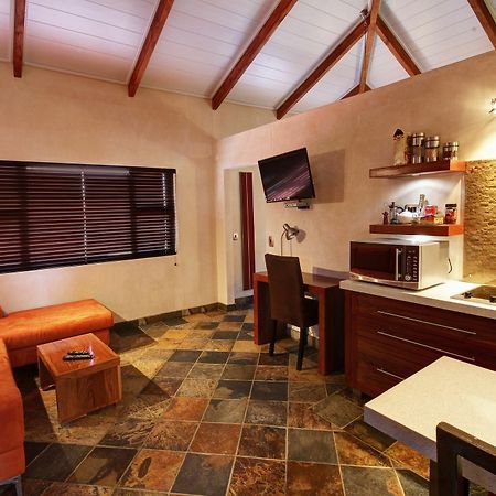 Hartmann Suites Serviced Self-Catering Apartments Windhoek Exteriér fotografie
